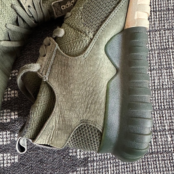 EXCELLENT adidas Tubular X Primeknit S74932 - Picture 14 of 16